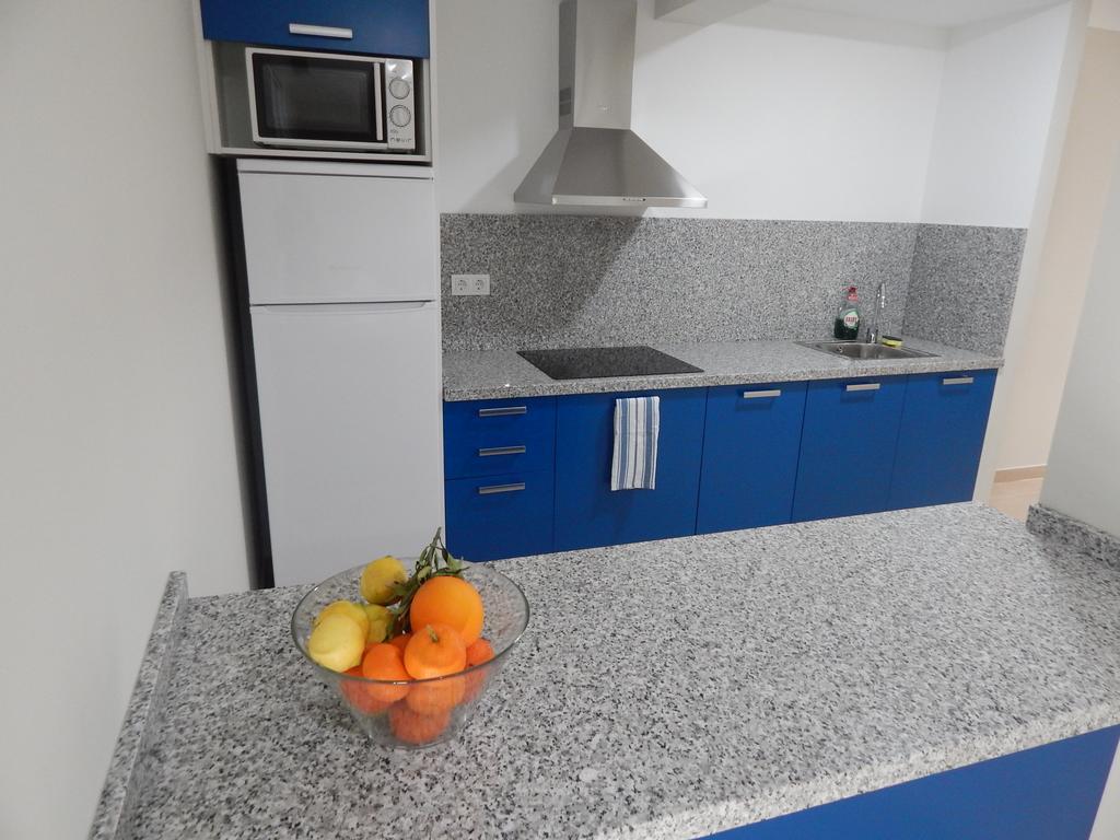 Apartamentos La Rosita Benidorm Chambre photo