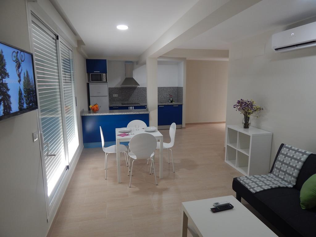 Apartamentos La Rosita Benidorm Chambre photo