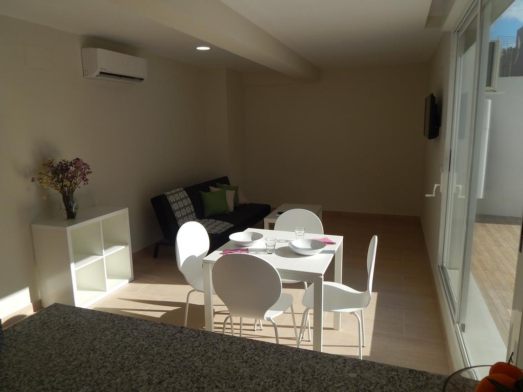 Apartamentos La Rosita Benidorm Chambre photo