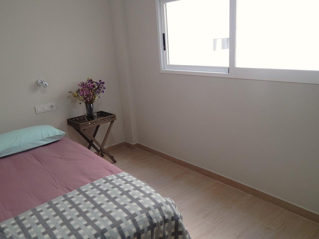 Apartamentos La Rosita Benidorm Chambre photo