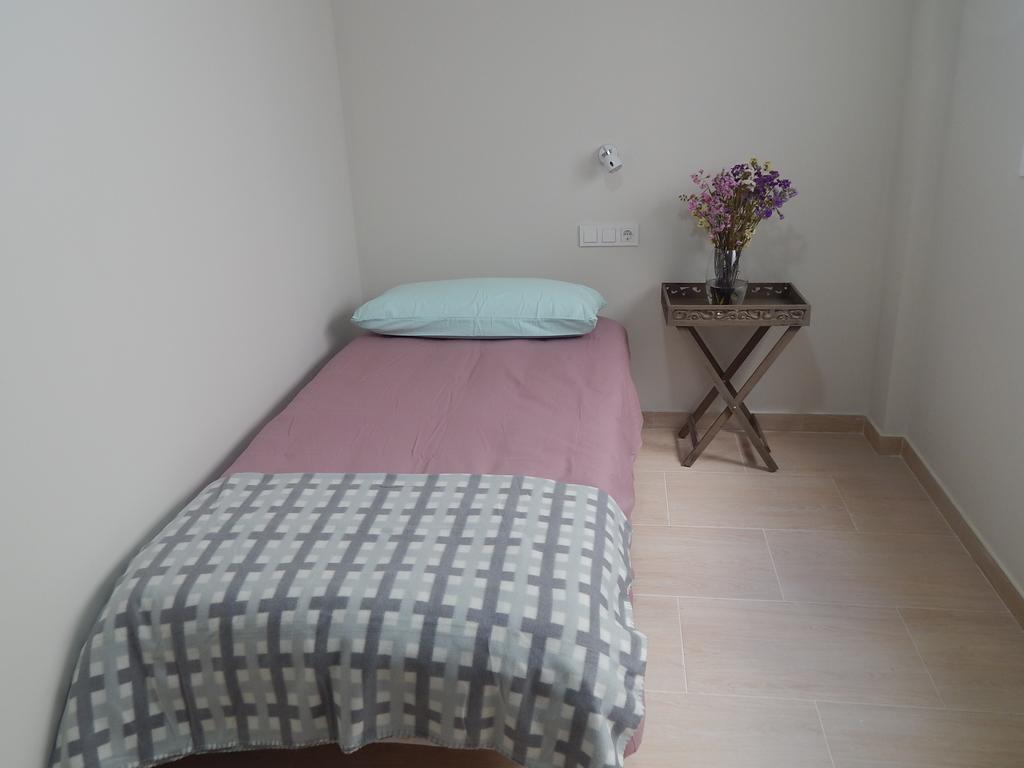 Apartamentos La Rosita Benidorm Chambre photo
