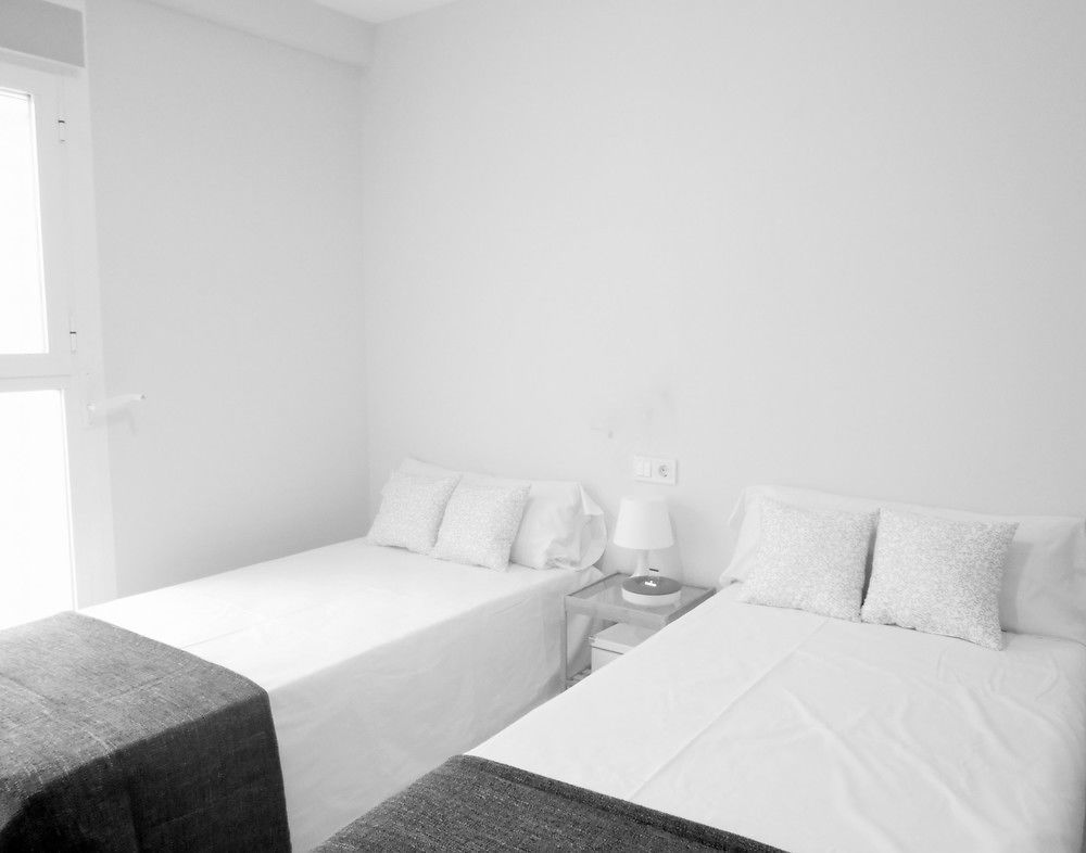 Apartamentos La Rosita Benidorm Extérieur photo